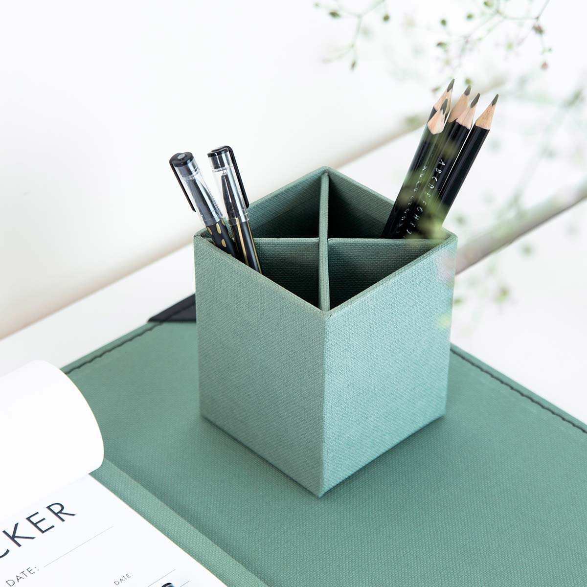 Bigso Box of Sweden - Penny, penneholder, Soft teal
