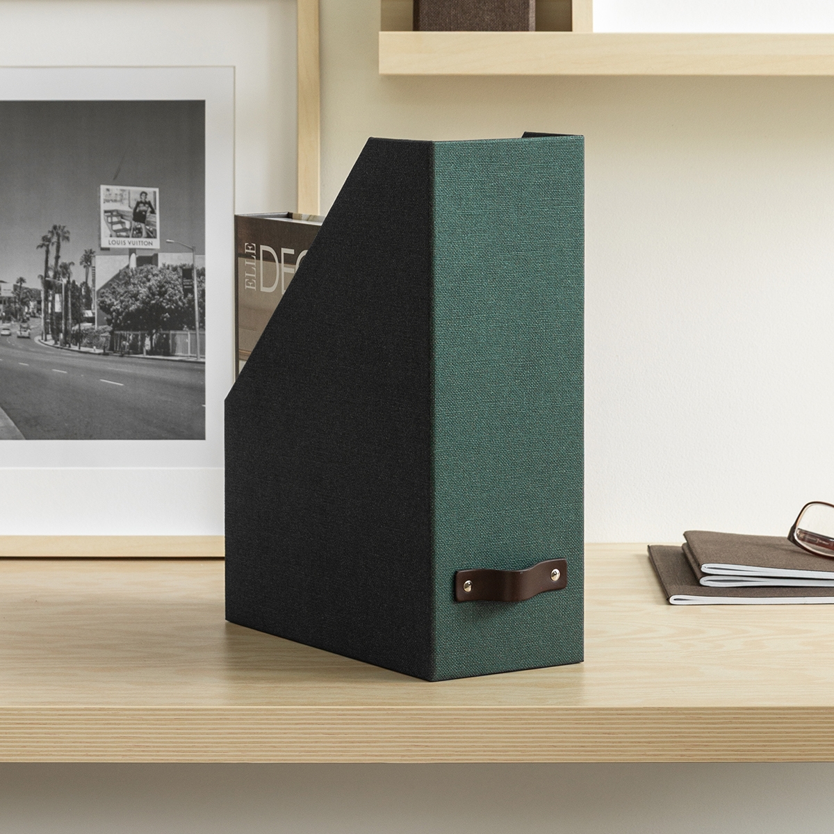 Bigso Box of Sweden - Estelle - Magasinholder, Mørkegrøn