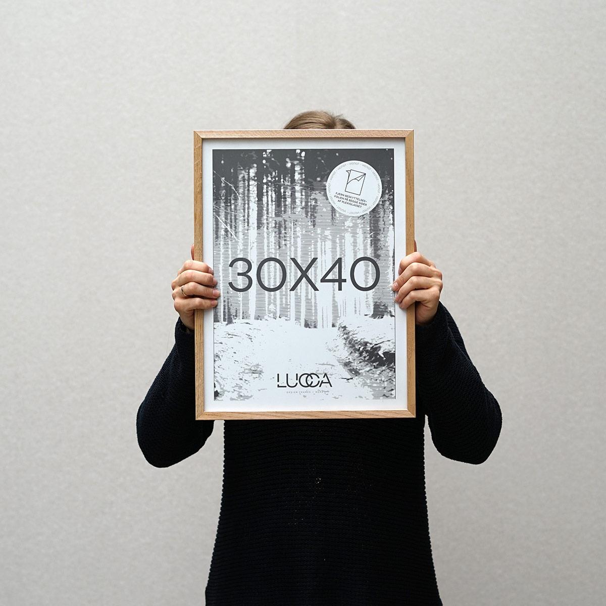 Lucca Træramme til 30x40 cm. plakater - Egetræ
