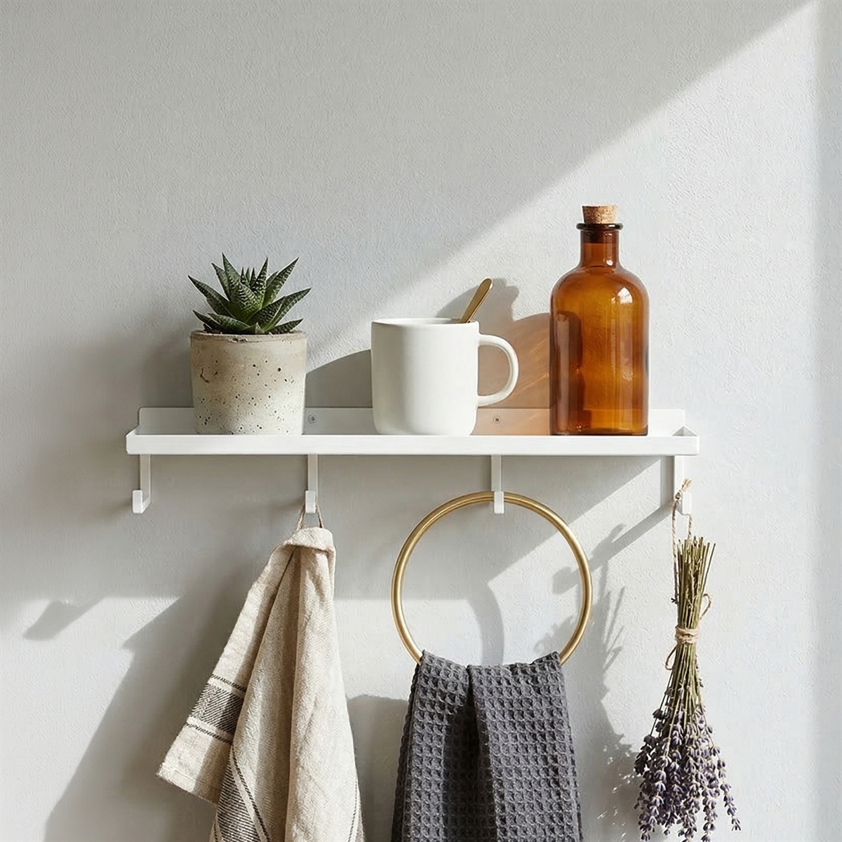 Como Hylde med knager - Hvid - 40cm