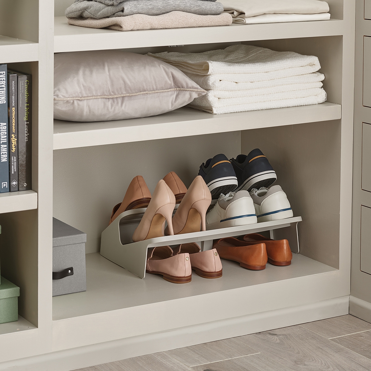 Joseph Joseph Shoe-In Stort Skostativ til skabet, Ecru