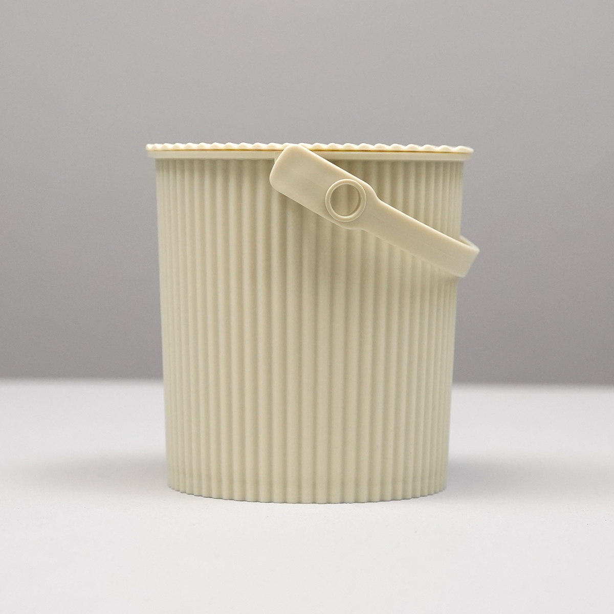 Omnioutil Plastikspand 0,7 liter - Pale Beige