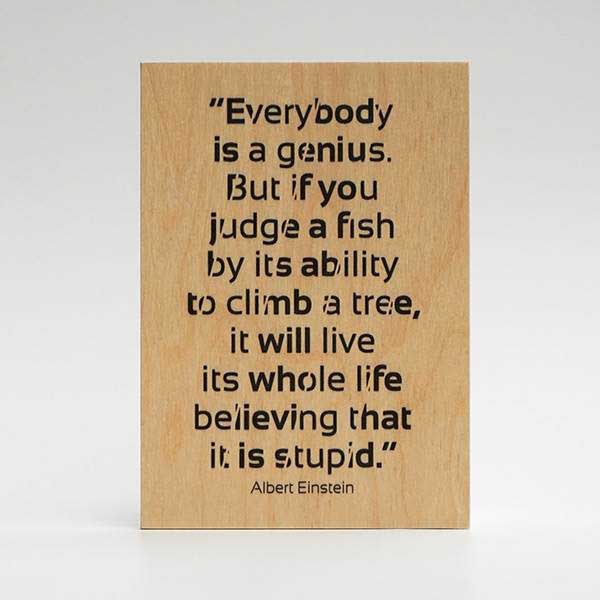 Treviso Design træskilt - Everybody is a genius