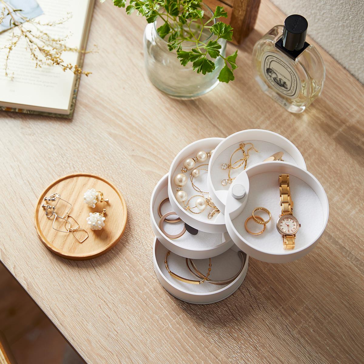 Yamazaki TOSCA Rundt Smykkeskrin - 5 rum med låg